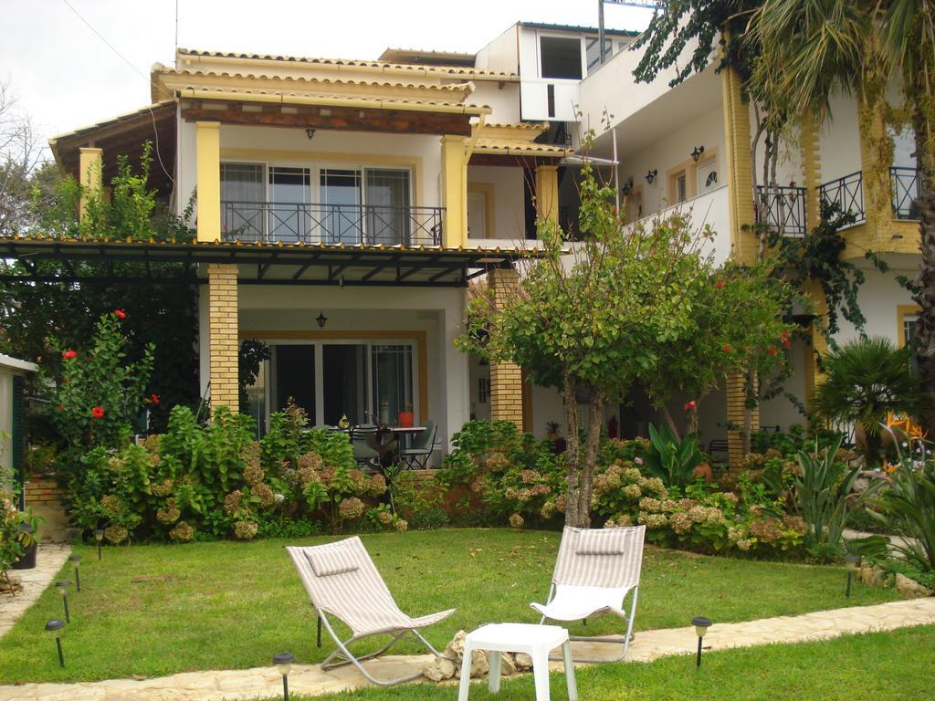 Iron House Apartment Агиос Георгиос Екстериор снимка
